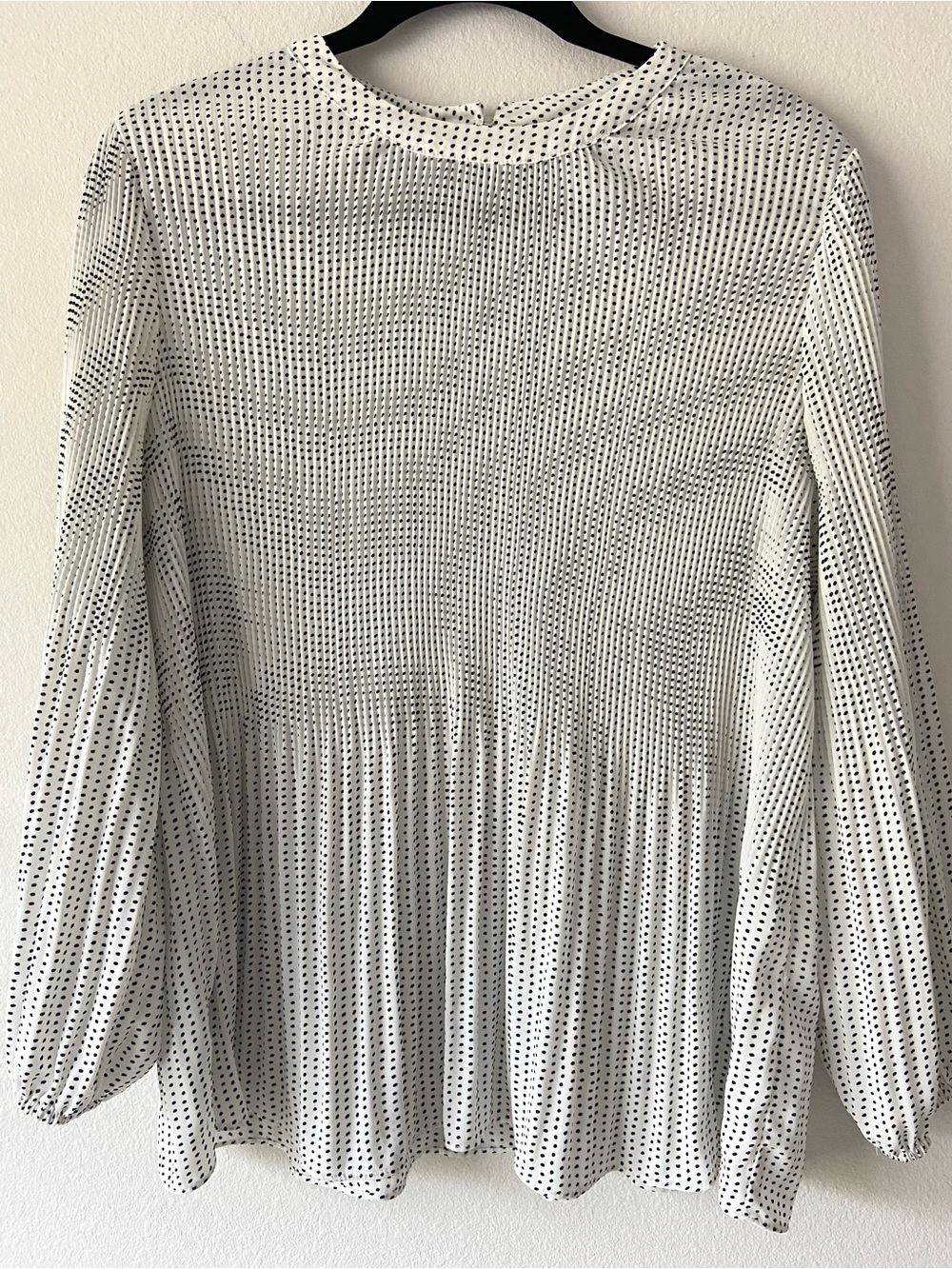 Adrianna Papell White & Black Polka Dot Pleated Blouse Size M